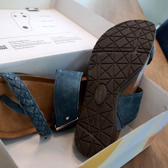 Earth Origins Onida Wide Sandals - Moroccan Blue - Picture 4 of 7